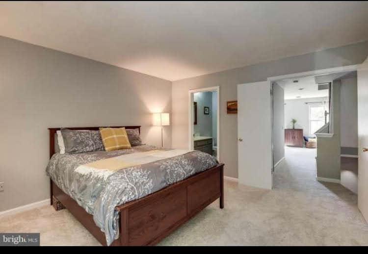 master's bedroom - 9668 Hastings Dr