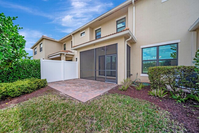 Building Photo - 9893 Brickhill Dr