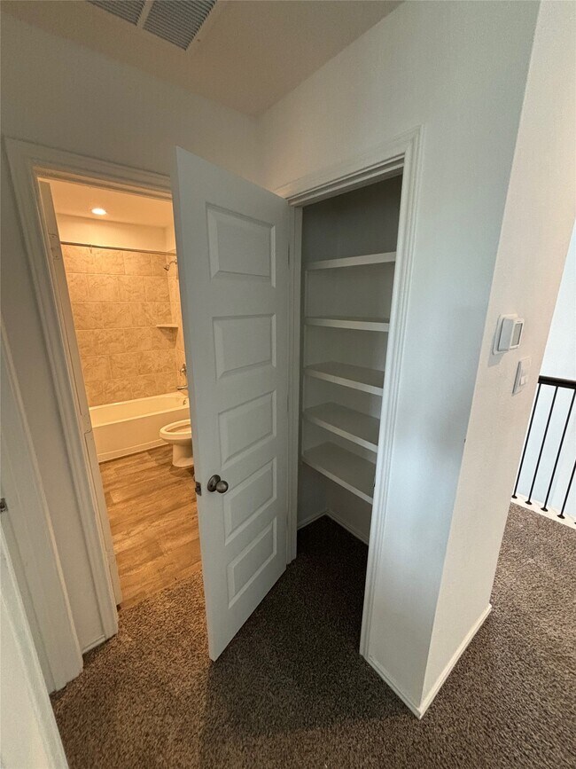 Building Photo - 7326 Audubon Russet Dr