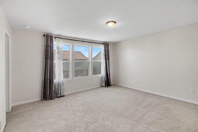 Building Photo - 27898 Hopkins Dr