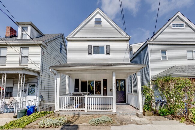 Building Photo - 606 Chess St