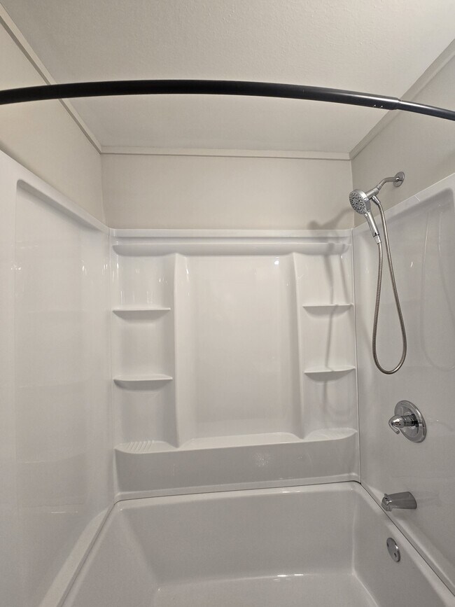 Building Photo - 1121 Luther E