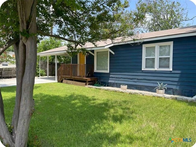 Building Photo - 284 Perryman St