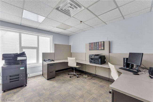 Building Photo - 797 E Market St