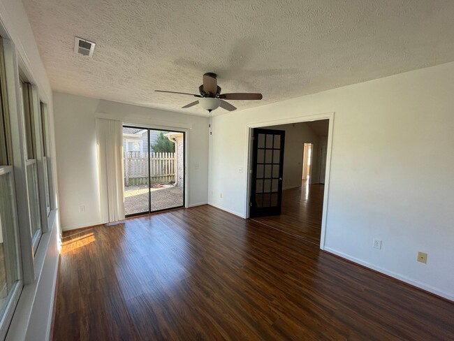 Building Photo - 3 bedroom, 2 bathroom home in Beau Rivage Plantation!