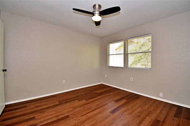 Building Photo - 4411 Whispering Valley Dr