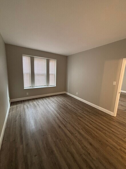 Building Photo - 5316 Pershing Ave