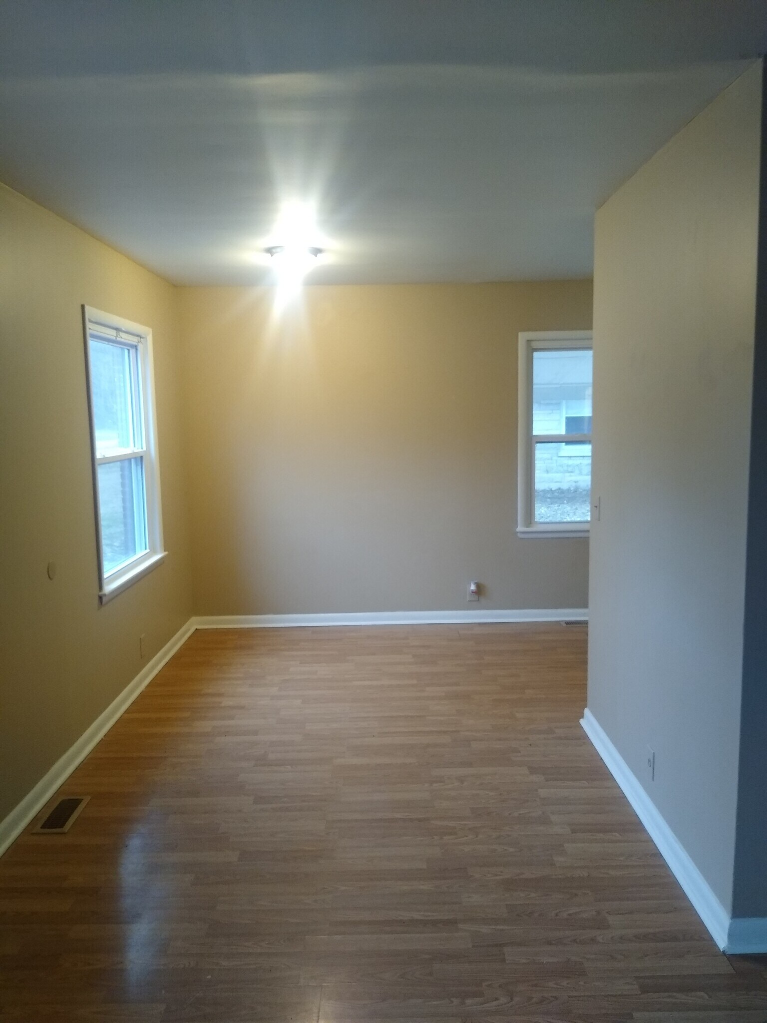 Building Photo - 2016 Japonica Way