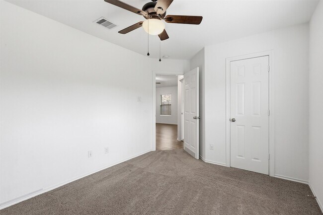 Building Photo - 1223 Blue Hazel Ct