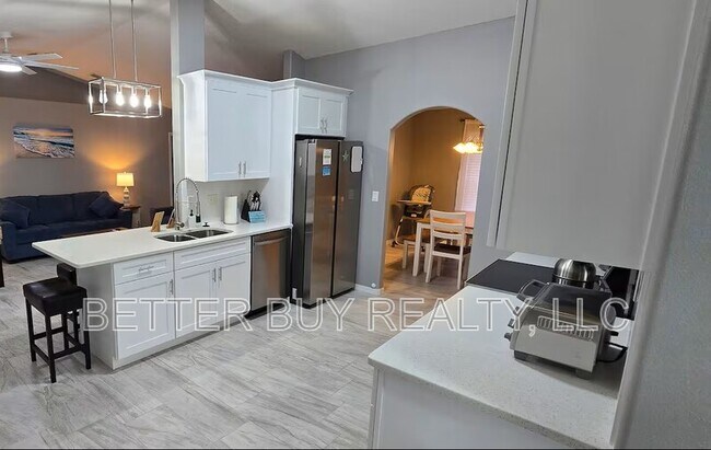Building Photo - 138 Pine Grove Dr