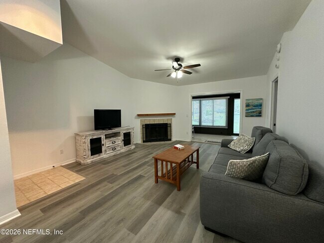 Building Photo - 3110 Sea Hawk Dr