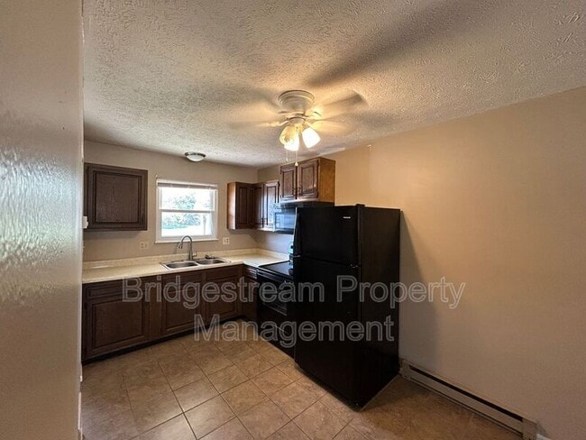Building Photo - 65 Candlewood Ct