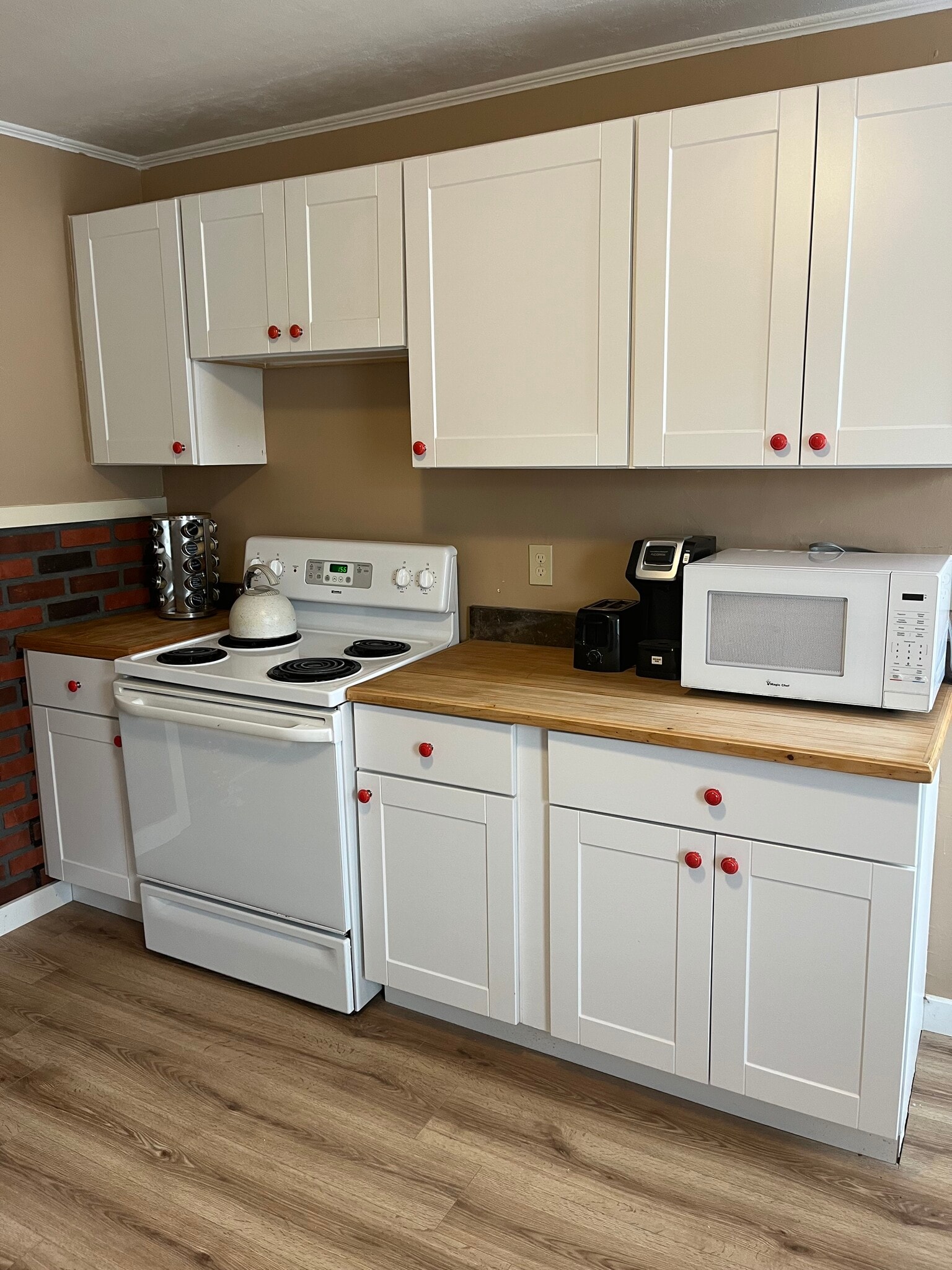 Building Photo - 3 Hayer St