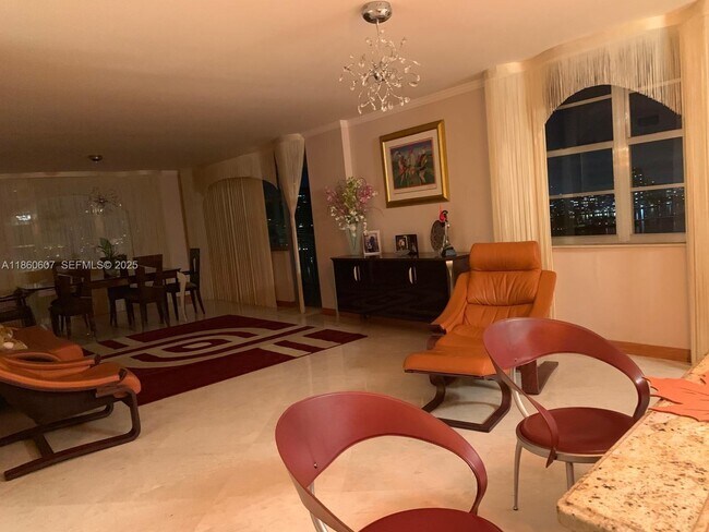 Building Photo - 251 174th St