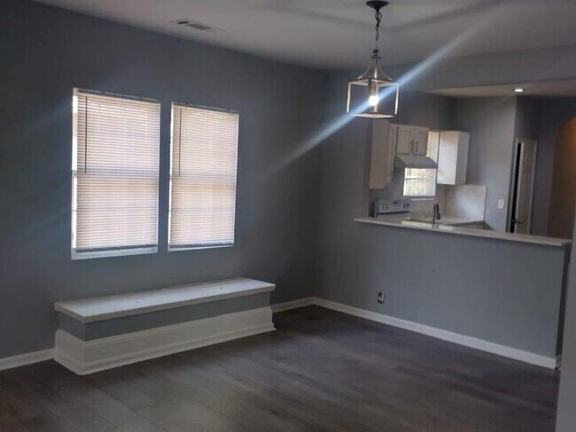 Building Photo - 957 Harwell St NW