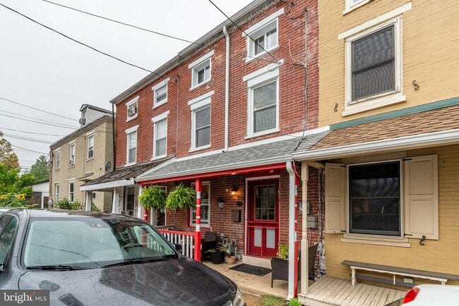 Building Photo - 76 Coryell St