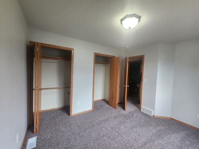Building Photo - 821 S Whitewood Ave