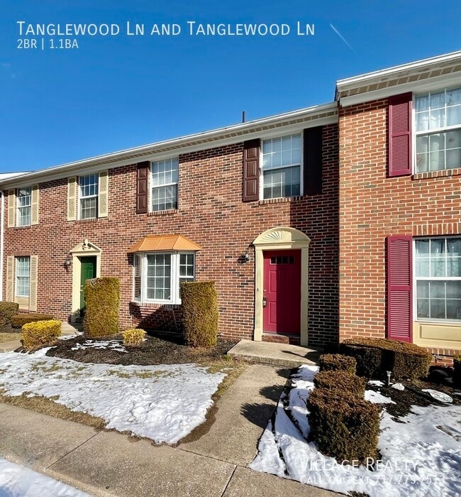 Building Photo - 442 Tanglewood Ln