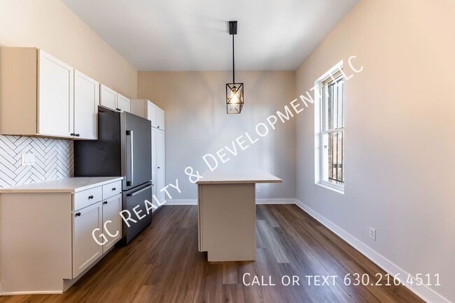 Building Photo - 4241 S Calumet Ave