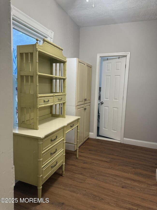 Building Photo - 340 Myrtle Ave