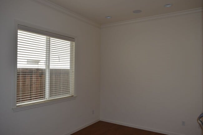 Building Photo - Coming Soon! Spacious Single-Story Home for Lease in Lathrop!