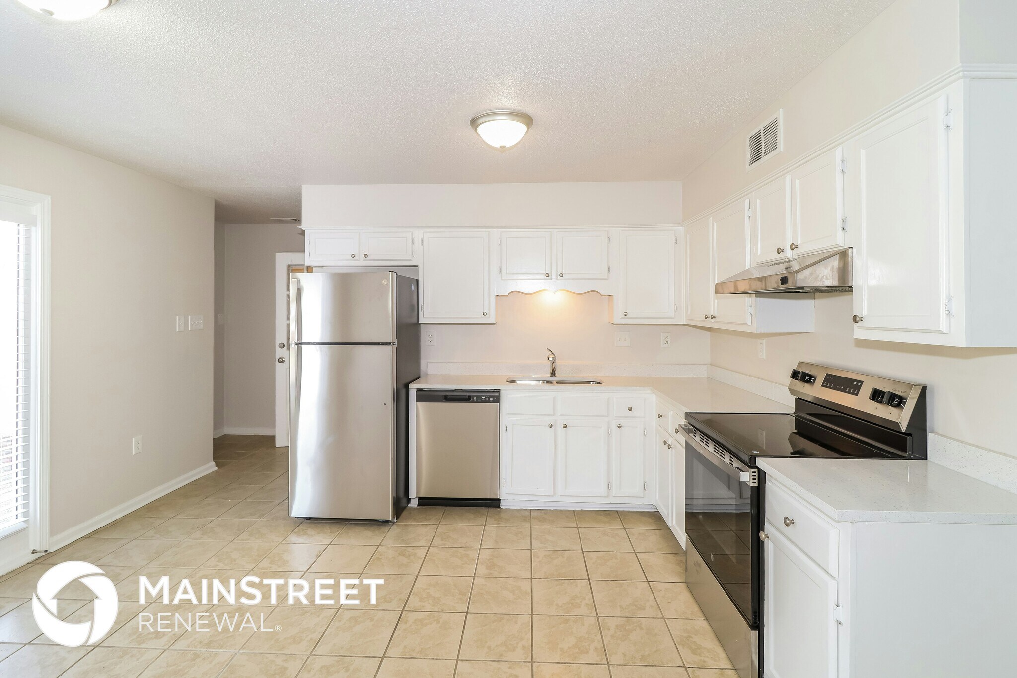 Building Photo - 7250 N Old Farm Rd