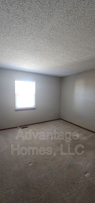 Building Photo - 11905 W 117th Terrace