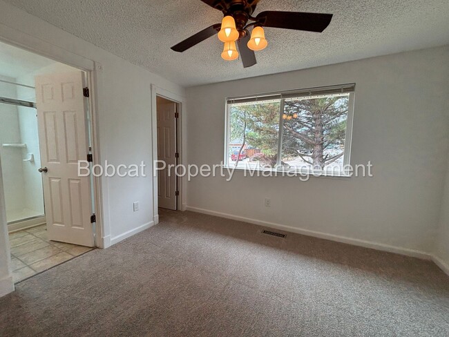 Building Photo - ATTENTION GARDENERS! Charming Indian Hills...