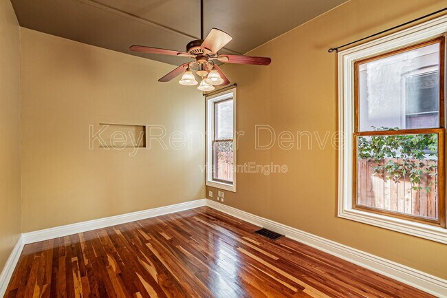 Building Photo - 2105 W 31st Ave