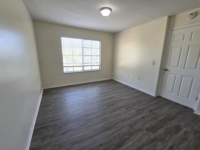 Building Photo - 4171 San Marino Blvd