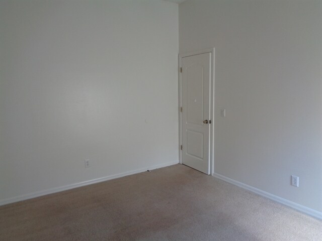 Building Photo - 7752 Blue Spring Dr
