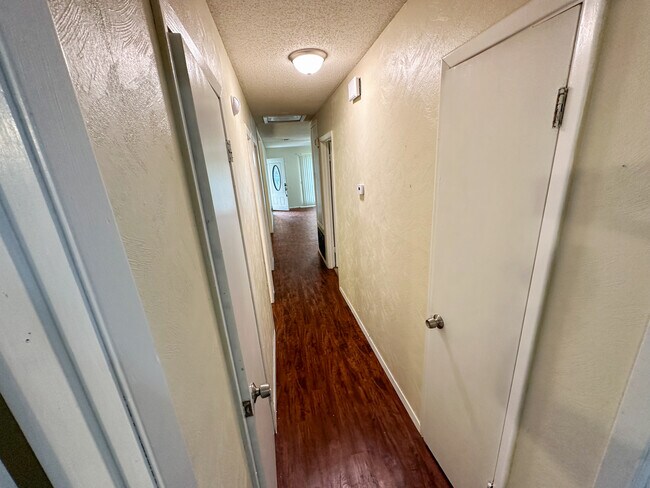 Building Photo - 105 Felder Dr