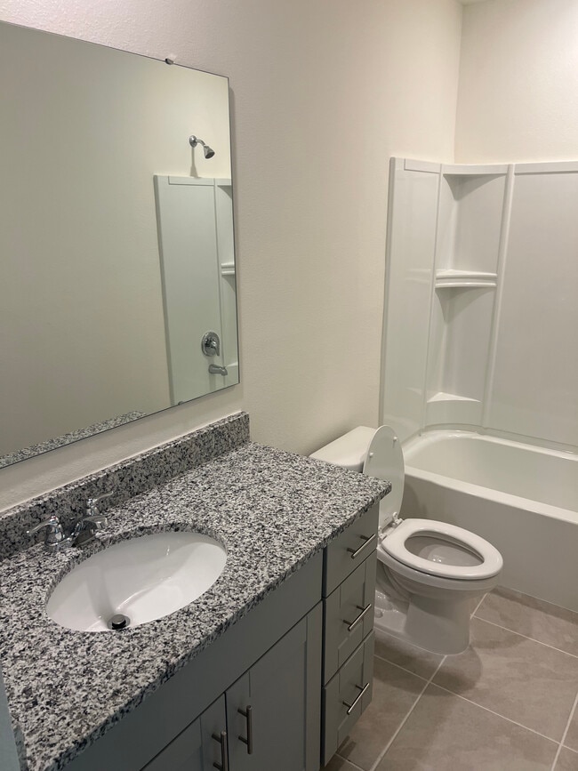 Building Photo - 1375 Isleta Lp