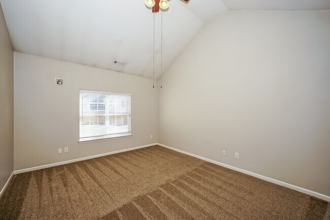 Building Photo - 8732 Hazelcroft Ln