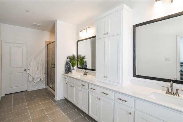 Building Photo - 8905 Stablehand Mews