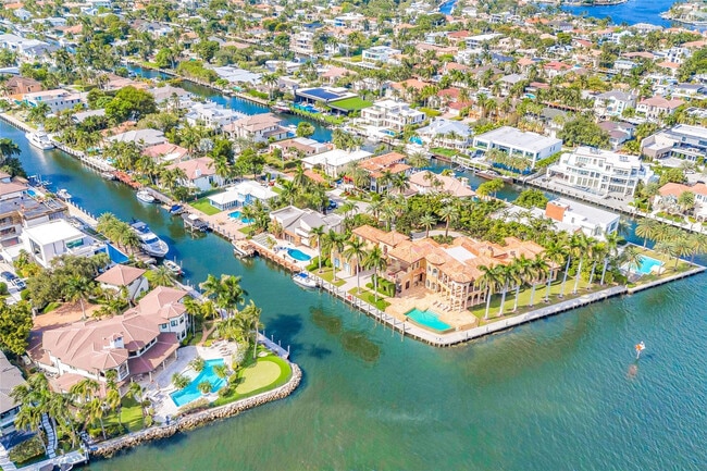 Building Photo - 2626 Castilla Isle