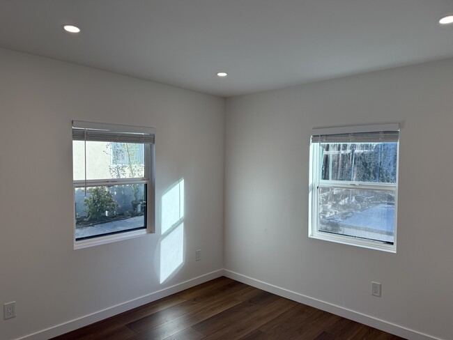 Back bedroom - 4016 Prospect Ave