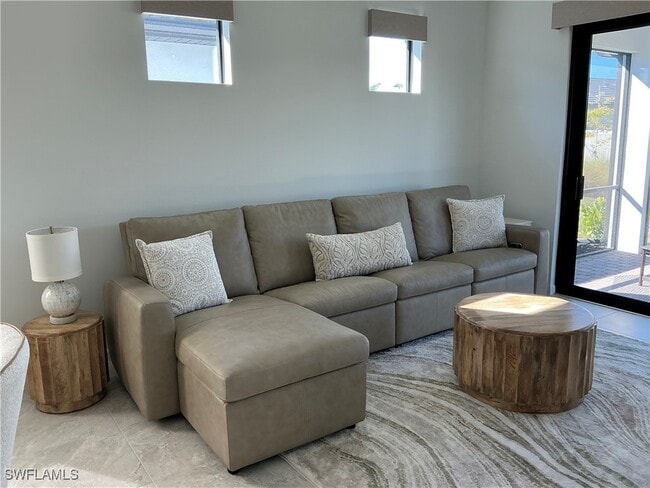 Building Photo - 24840 Marina Del Ray Dr