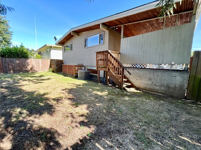 Building Photo - Upper Rainier Beach Home