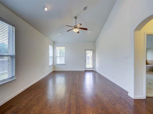 Building Photo - 11600 Yeadon Way