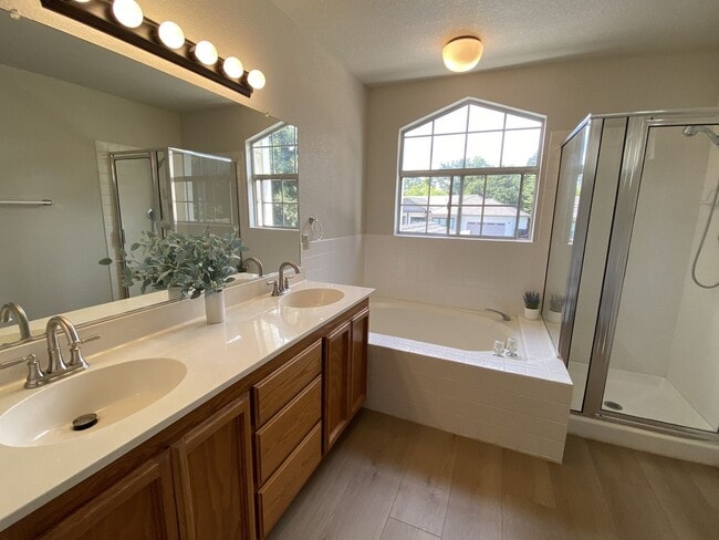 Building Photo - Gorgeous Home With Multiple Living Rooms, Two Primary Suites, Fruit Trees, And More!