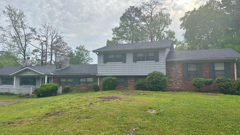 Building Photo - 5108 Wilson Cir