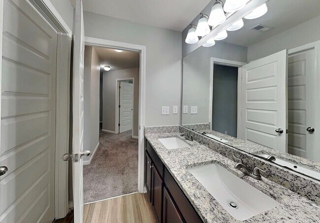 Building Photo - 2136 Theberton Trail