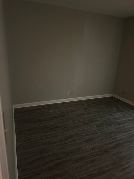 Building Photo - 3755 Chamberlain Ct