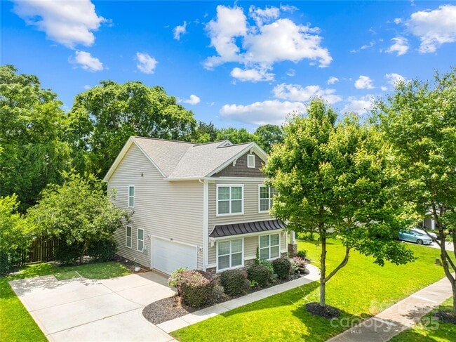 Building Photo - 5916 Mcdowell Run Dr