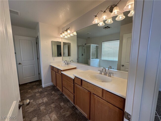 Building Photo - 5676 Rainbow Creek Ct