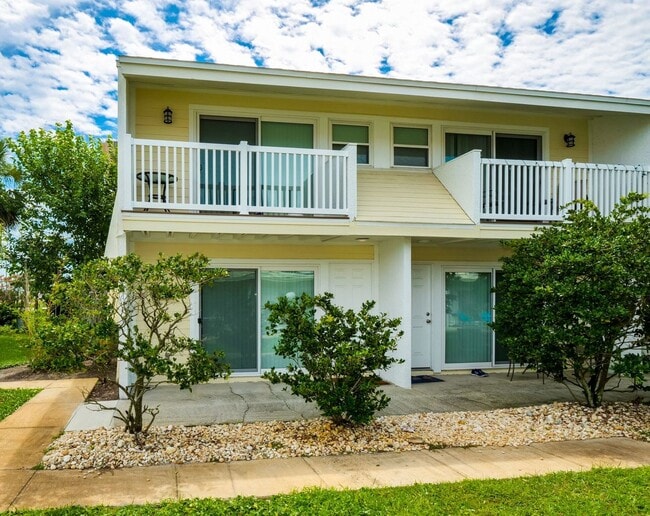 Building Photo - Walk to the Atlantic Ocean! Only one left!!