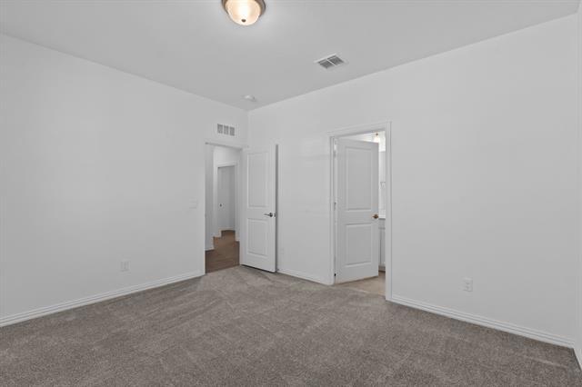 Building Photo - 1209 Bonsmara Dr
