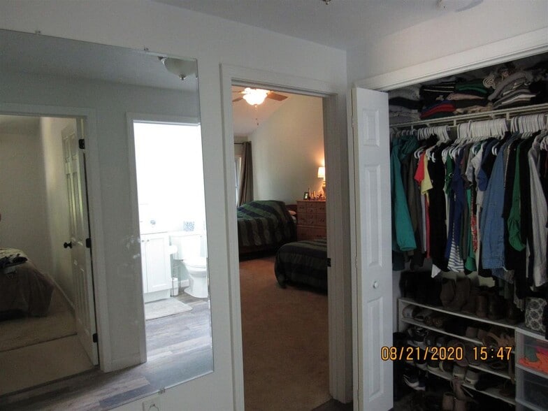 Building Photo - 56 McIntosh