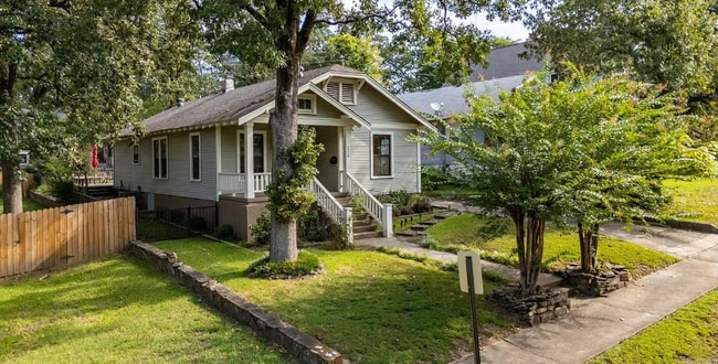 Building Photo - 4920 Lee Ave